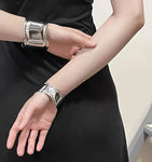 Irreguläre Metallarmband Y3k für Frauen