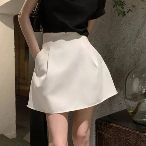 Light White Mini Skirt for Women Streetwear in Korean Style for a Casual Look