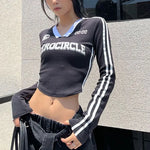 Schwarzes Langarm-Crop-Top im E-Girl Stil mit Streifen