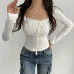 White lace t-shirt in K-fashion style with cute folds