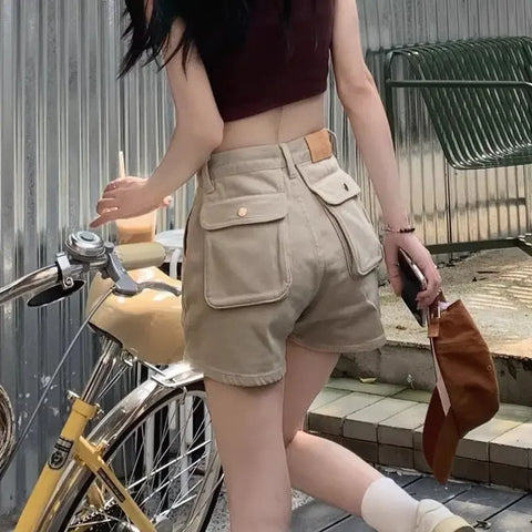 khaki colored denim shorts for women wide cut for the grunge look