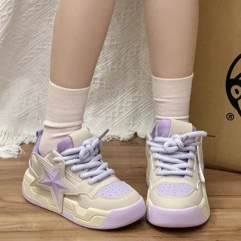 Y2K-Style Sneakers Aesthetic Bread Shoes with Star Design