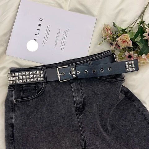 EMO Square Studded Belt made of Metal with Pyramid Studs for Women