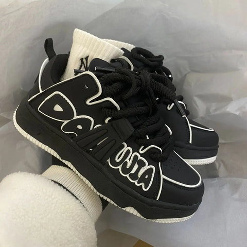 Stylish Y2K platform sneakers with letter print