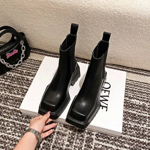 Schwarze Chelsea Boots mit Chunky Heel im Grunge-Stil