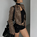 Short leather jacket in motorcycle look for grunge fashion