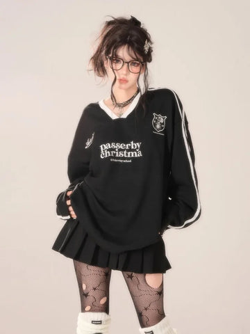 Oversized Hoodie with Y2K-Style black and white college style