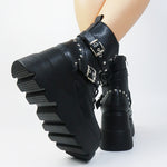 Gothic Stiefel mit Plattform aus schwarzem