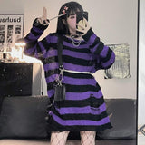 Gestreifter Pullover schwarz und violett